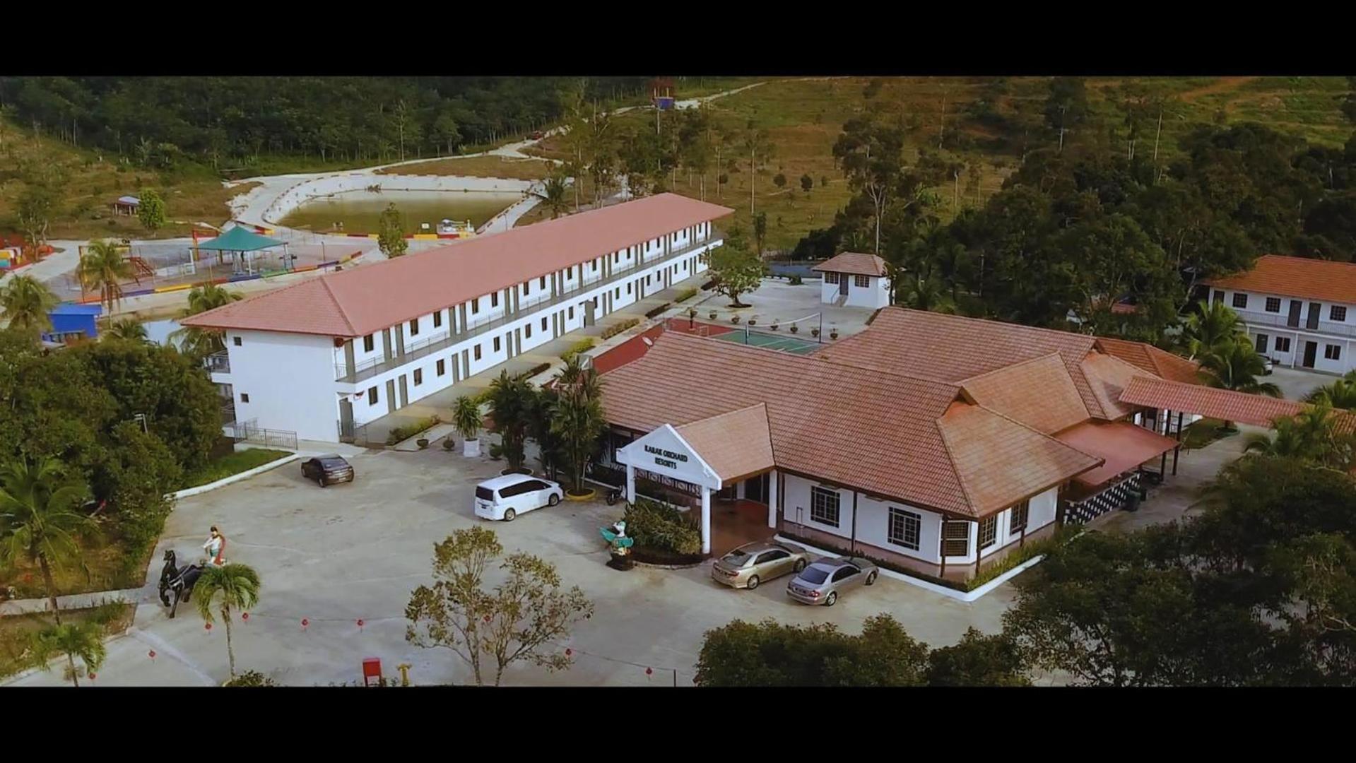 Lilla Summer Retreat - Bentong Buitenkant foto